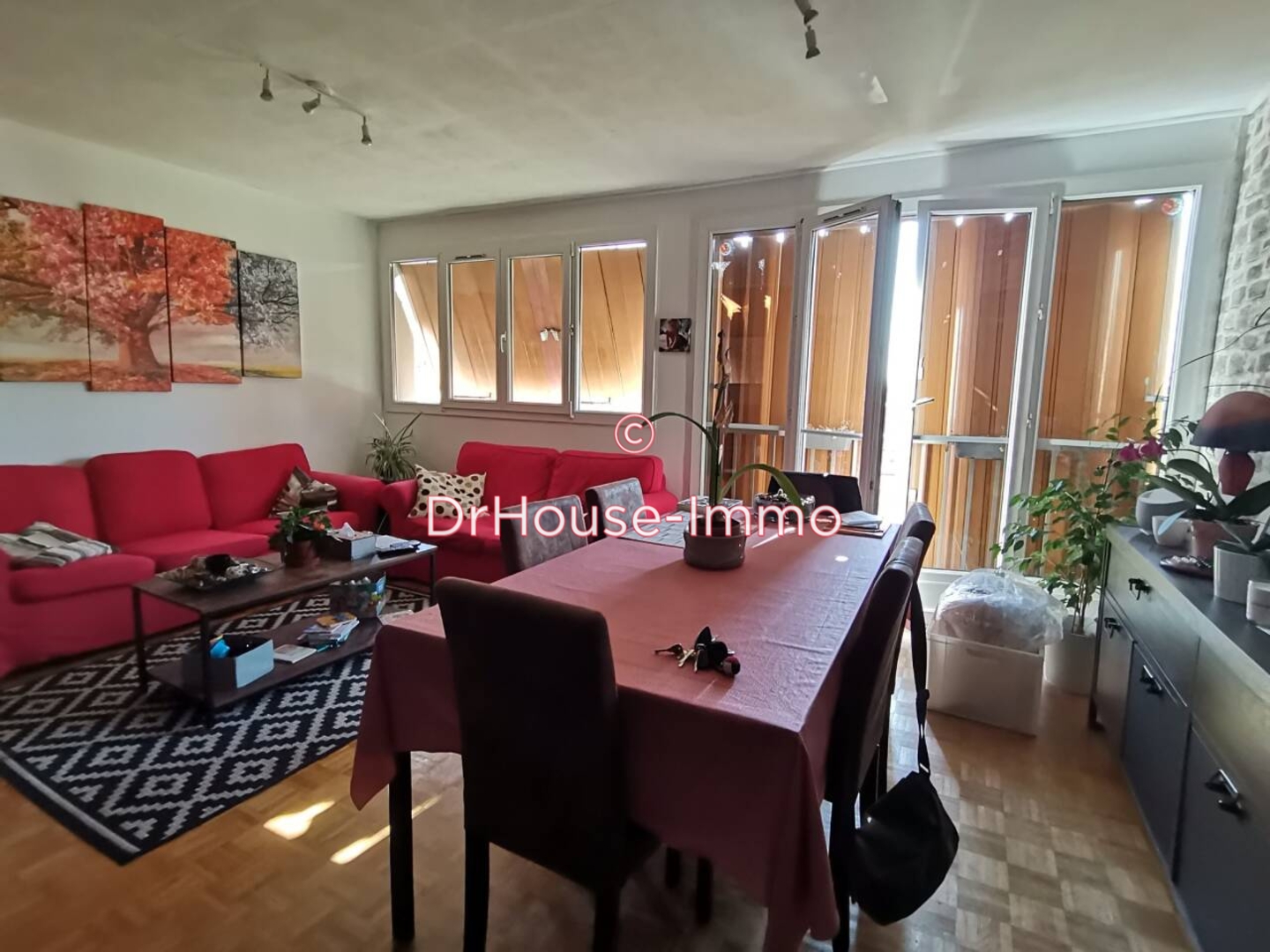 Appartement 4 pièces de 74 m² - Neuilly-sur-Marne (93330)