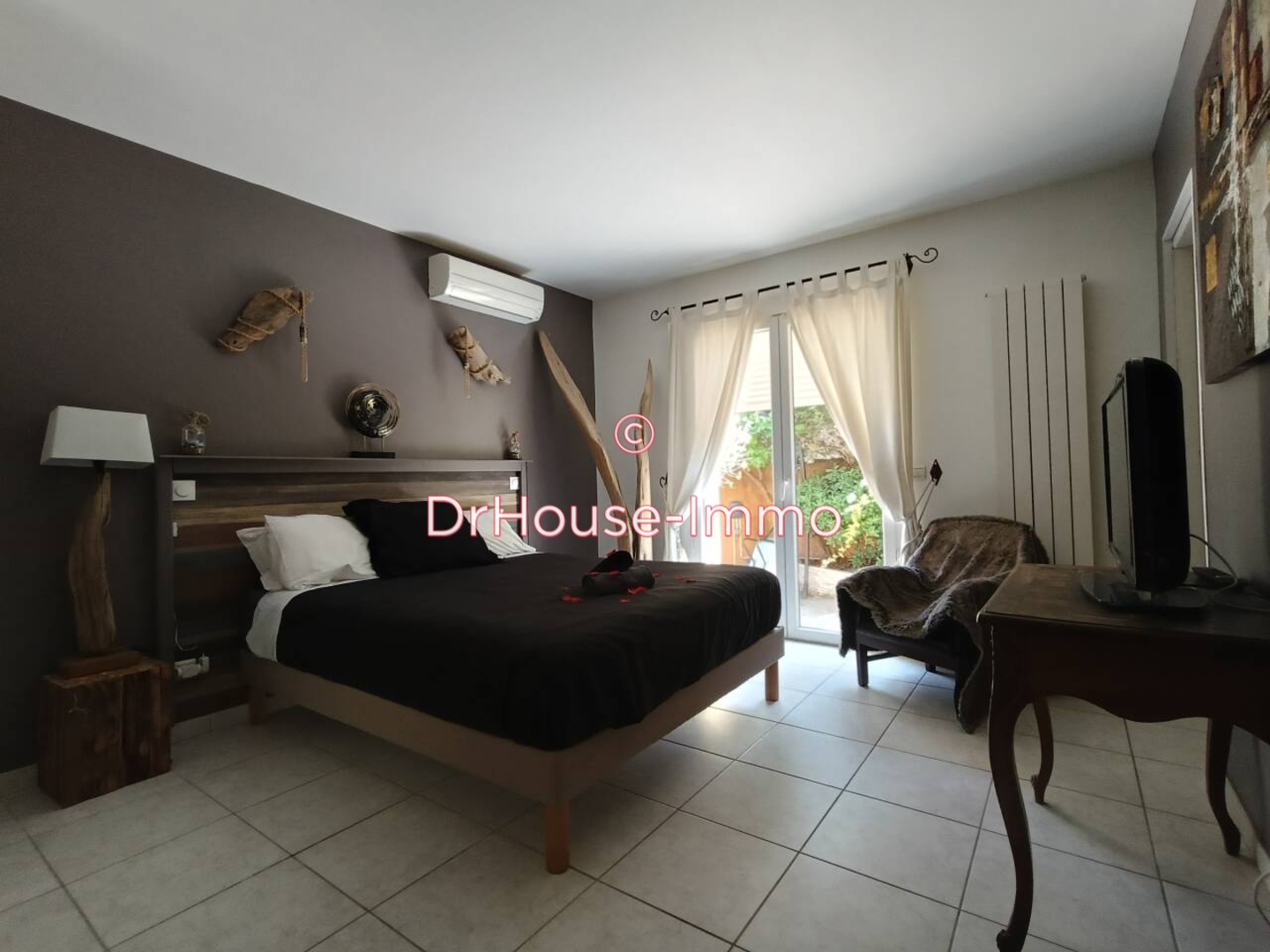 Maison 5 pièces de 160 m² - Le Grau-du-Roi (30240)