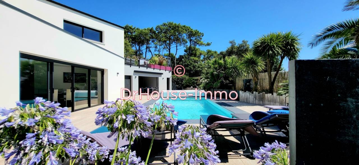 Maison 8 pièces de 204 m² - Jard-sur-Mer (85520)