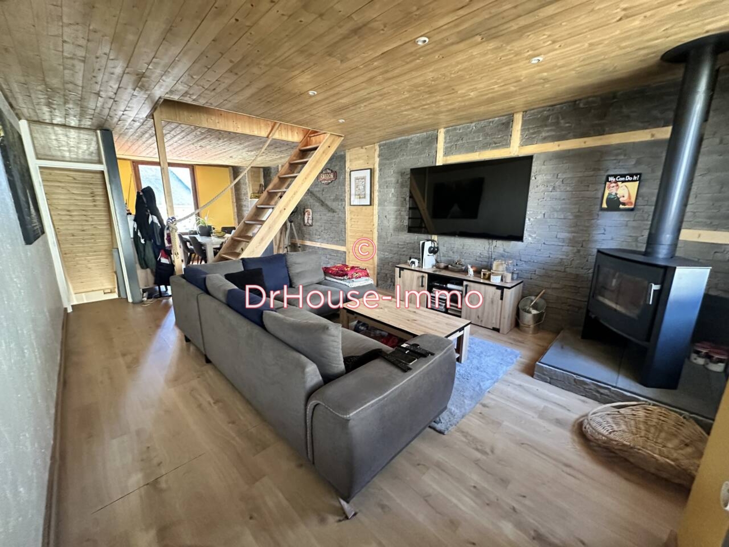 Maison 2 pièces de 81 m² - Rosières (43800)