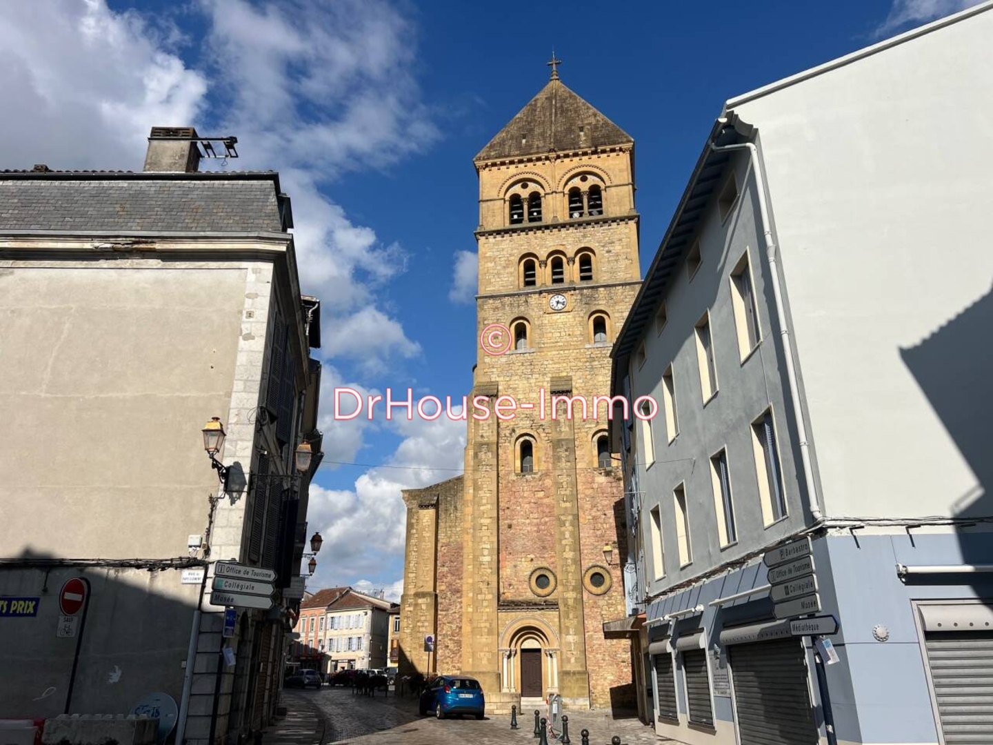 Immeuble 11 pièces de 320 m² - Saint-Gaudens (31800)