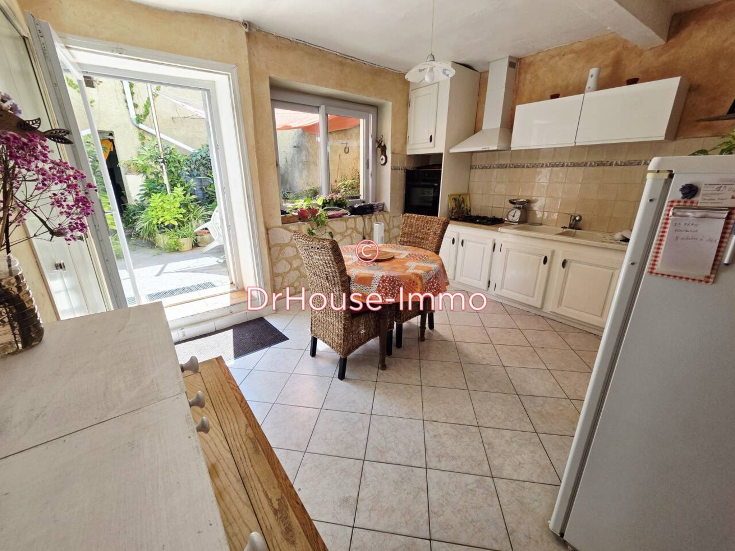 Maison 6 pièces de 177 m² - Cruzy (34310)