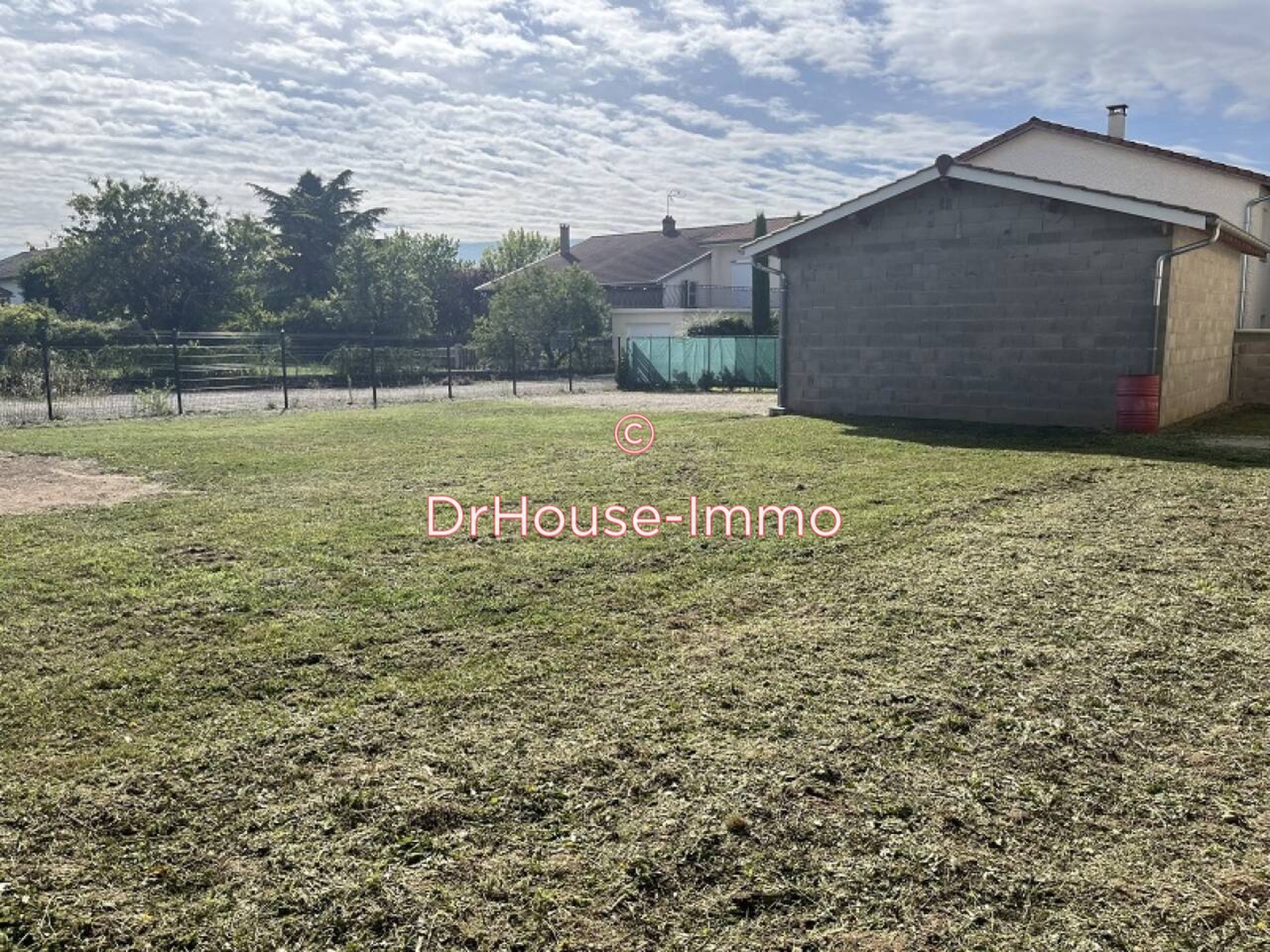 Terrain de 541 m² - Bourg-Saint-Christophe (01800)