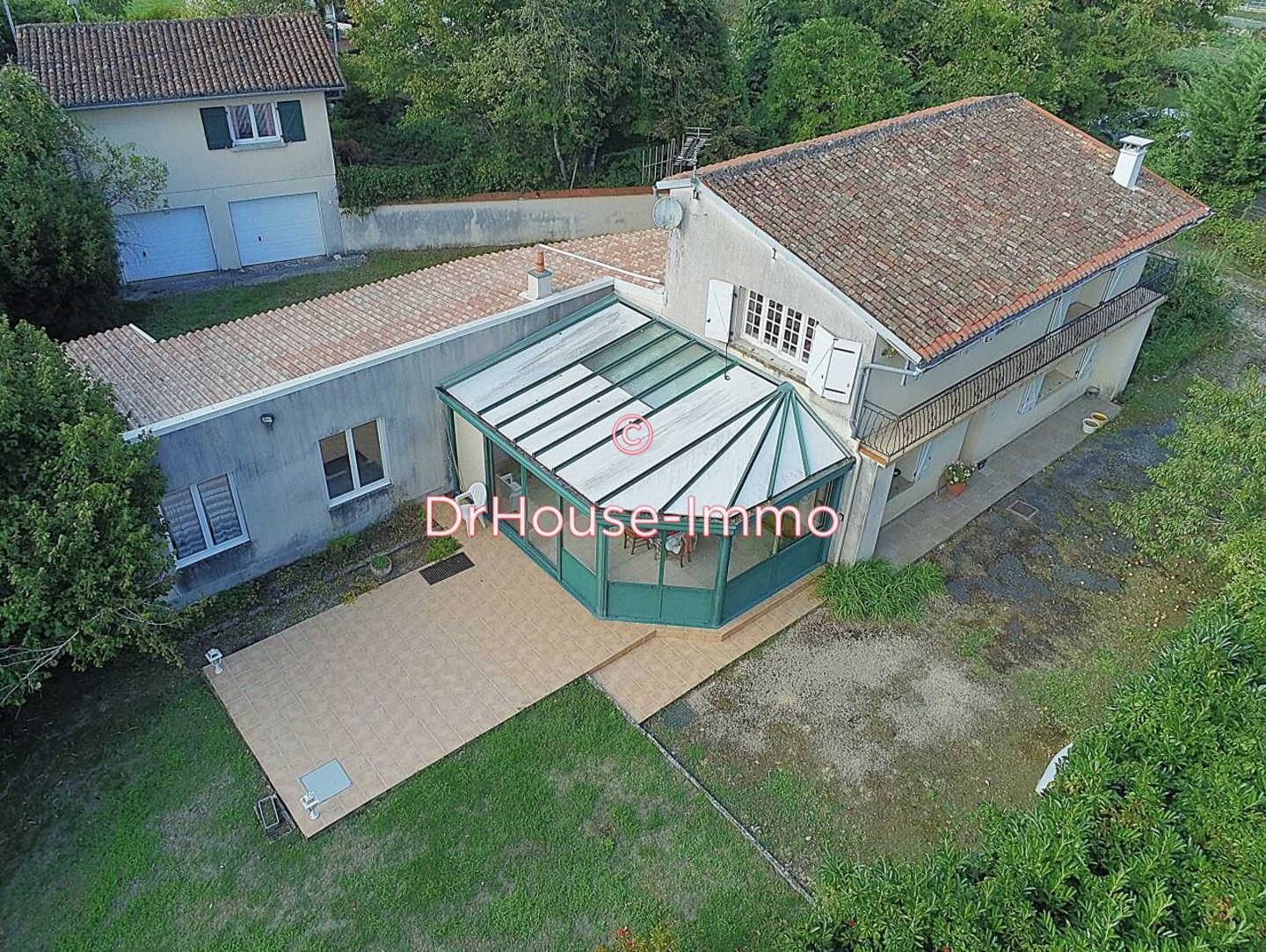 Maison 6 pièces de 140 m² - Béruges (86190)