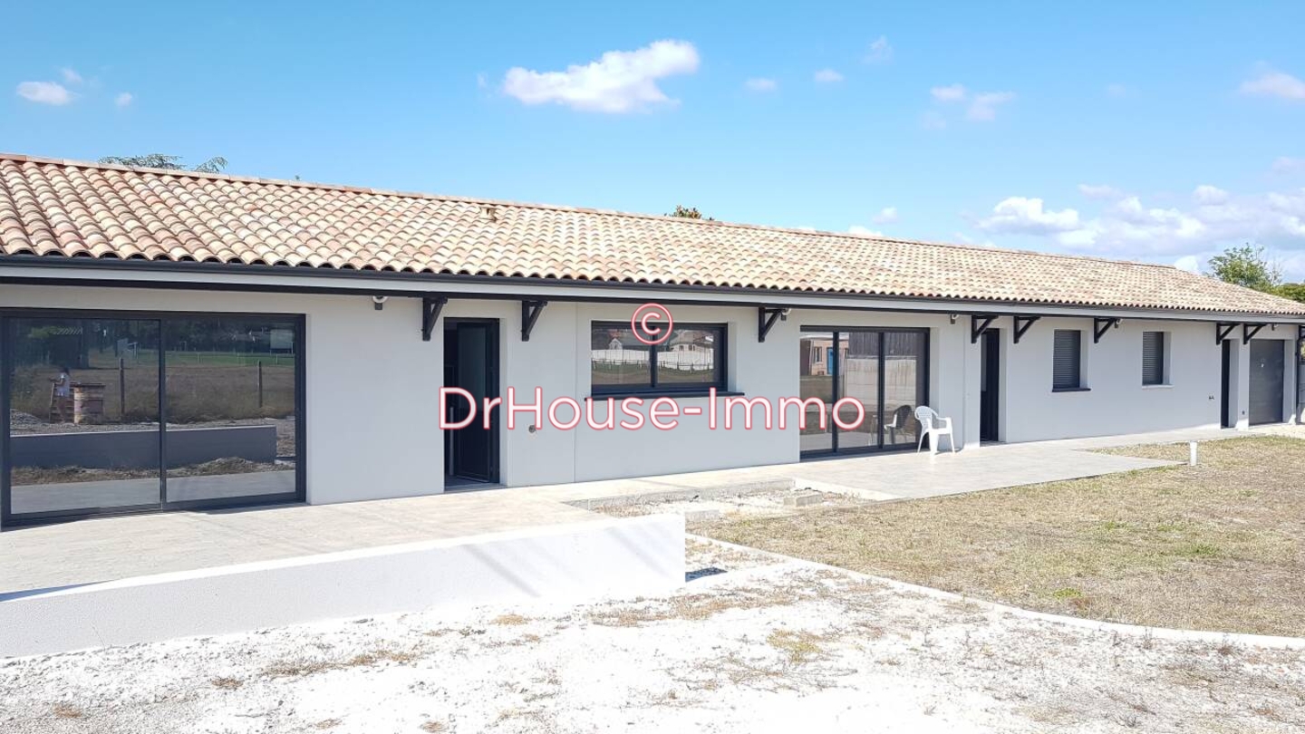 Maison 6 pièces de 175 m² - Lamarque (33460)