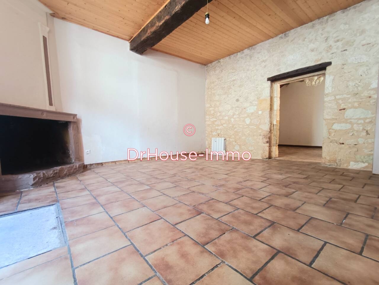 Maison 6 pièces de 121 m² - Sainte-Foy-la-Grande (33220)