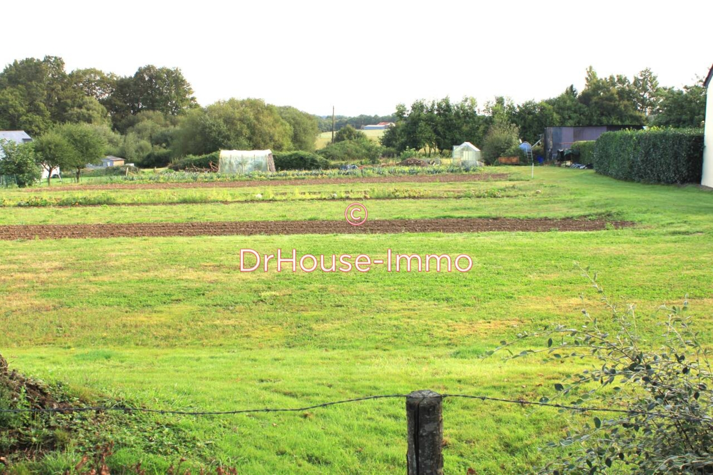 Terrain de 779 m² - Sévérac (44530)