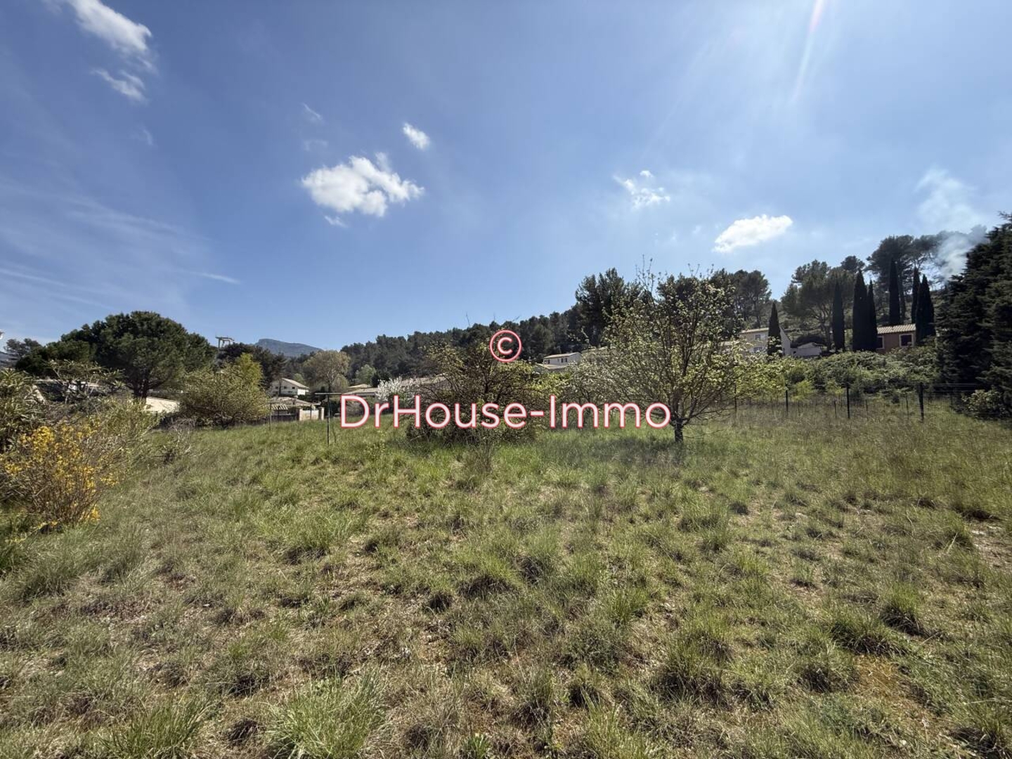 Terrain de 720 m² - Gardanne (13120)