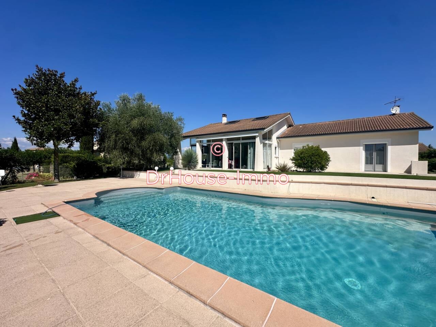 Maison 5 pièces de 152 m² - Malissard (26120)