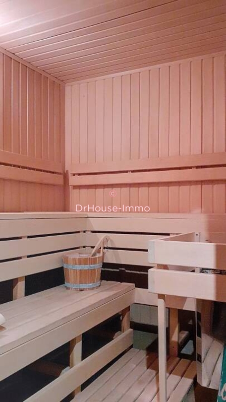 Maison 9 pièces de 270 m² - Autoire (46400)