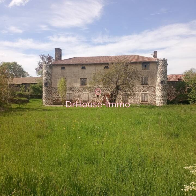 Maison 7 pièces de 200 m² - Cayres (43510)