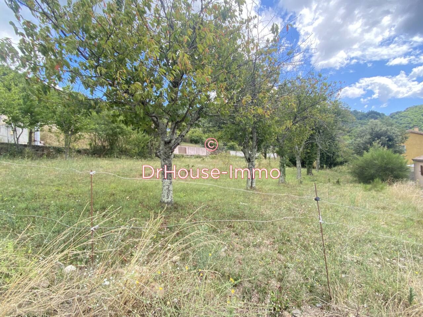 Terrain de 2 965 m² - Thueyts (07330)