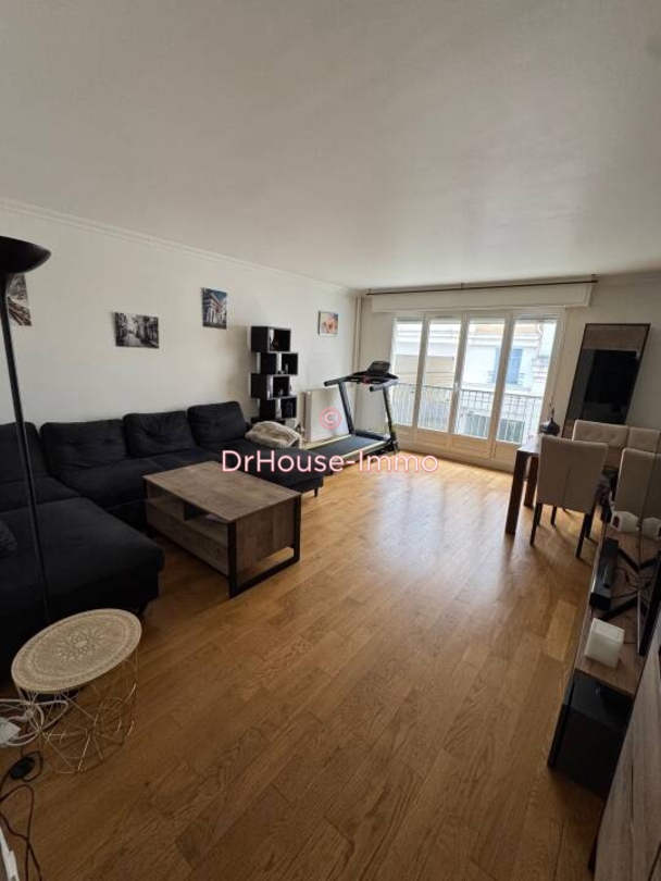 Appartement 2 pièces de 58 m² - Paris (75015)