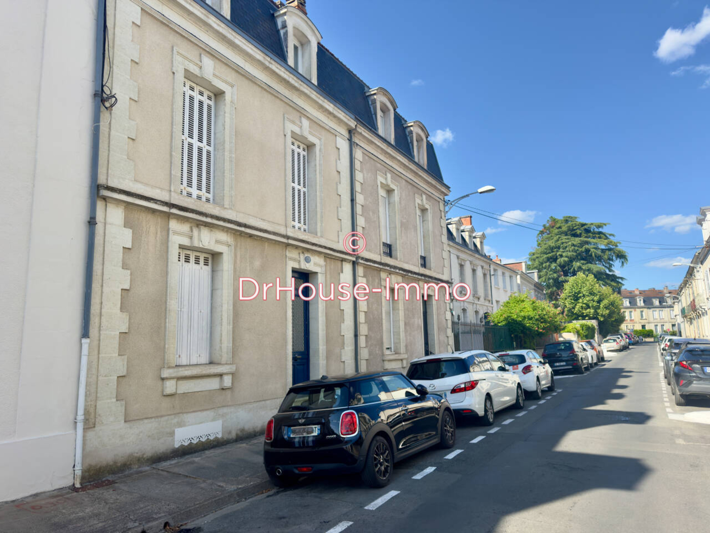 Maison 7 pièces de 160 m² - Périgueux (24000)