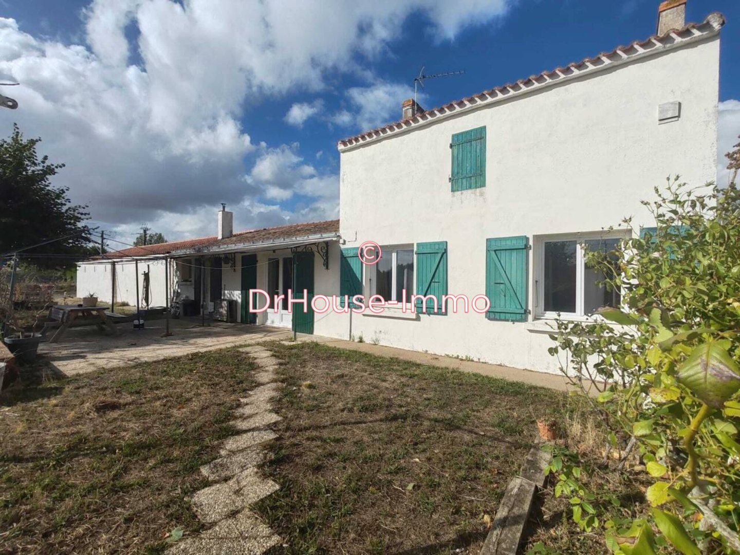 Maison 4 pièces de 110 m² - Sainte-Radégonde-des-Noyers (85450)