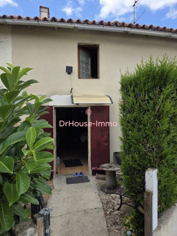 Maison 5 pièces de 114 m² - Saint-Jean-d'Angély (17400)