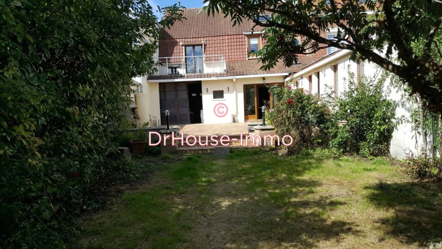 Maison 5 pièces de 130 m² - Hazebrouck (59190)