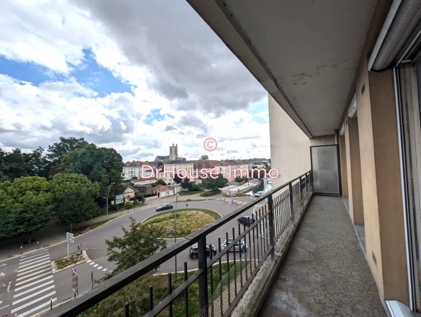 Appartement 2 pièces de 49 m² - Troyes (10000)