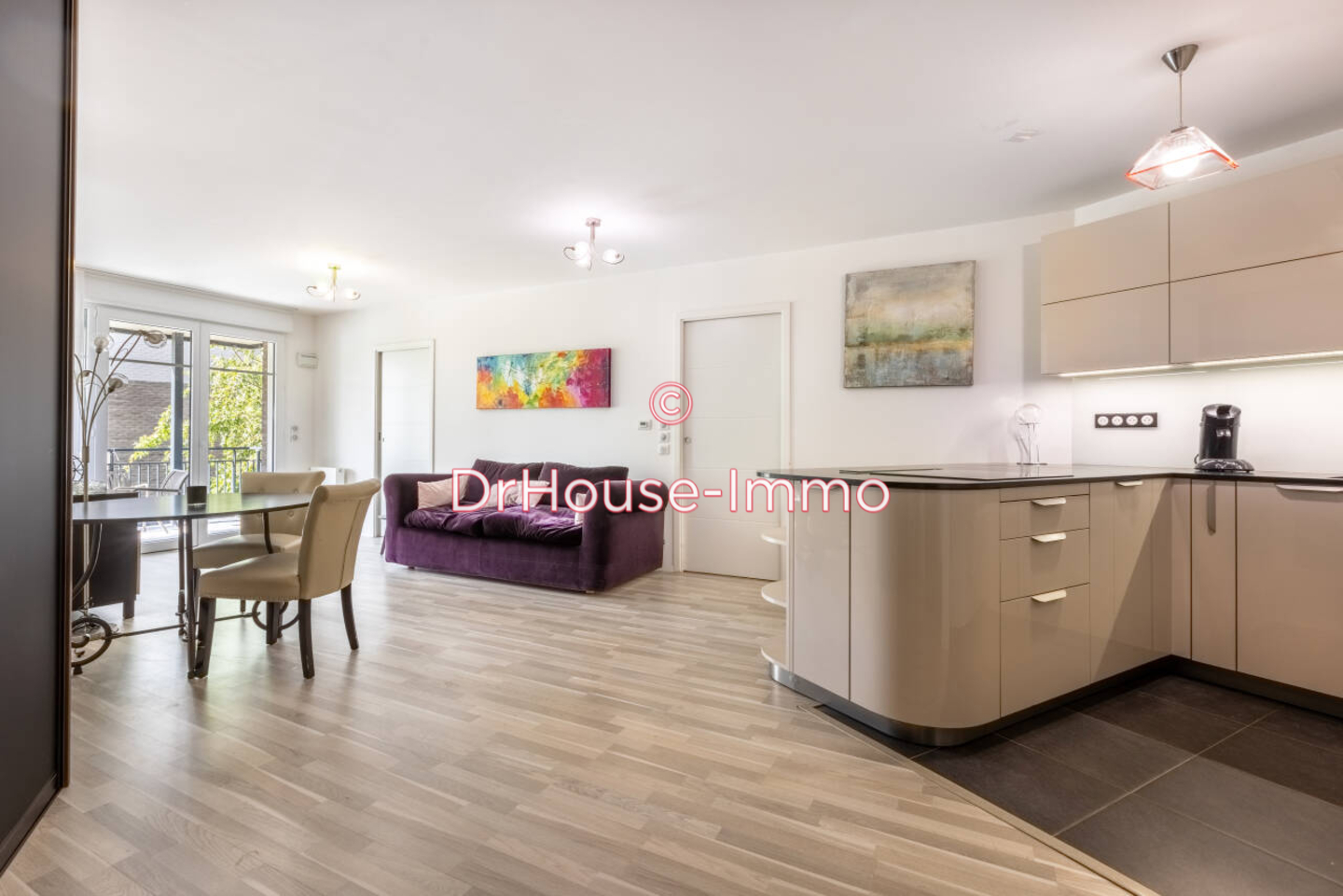 Appartement 4 pièces de 86 m² - Wasquehal (59290)