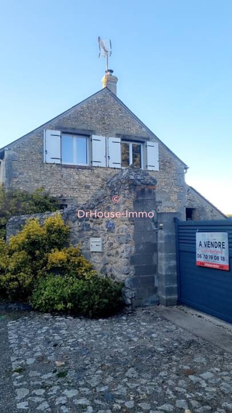 Maison 6 pièces de 142 m² - La Chapelle-sur-Aveyron (45230)