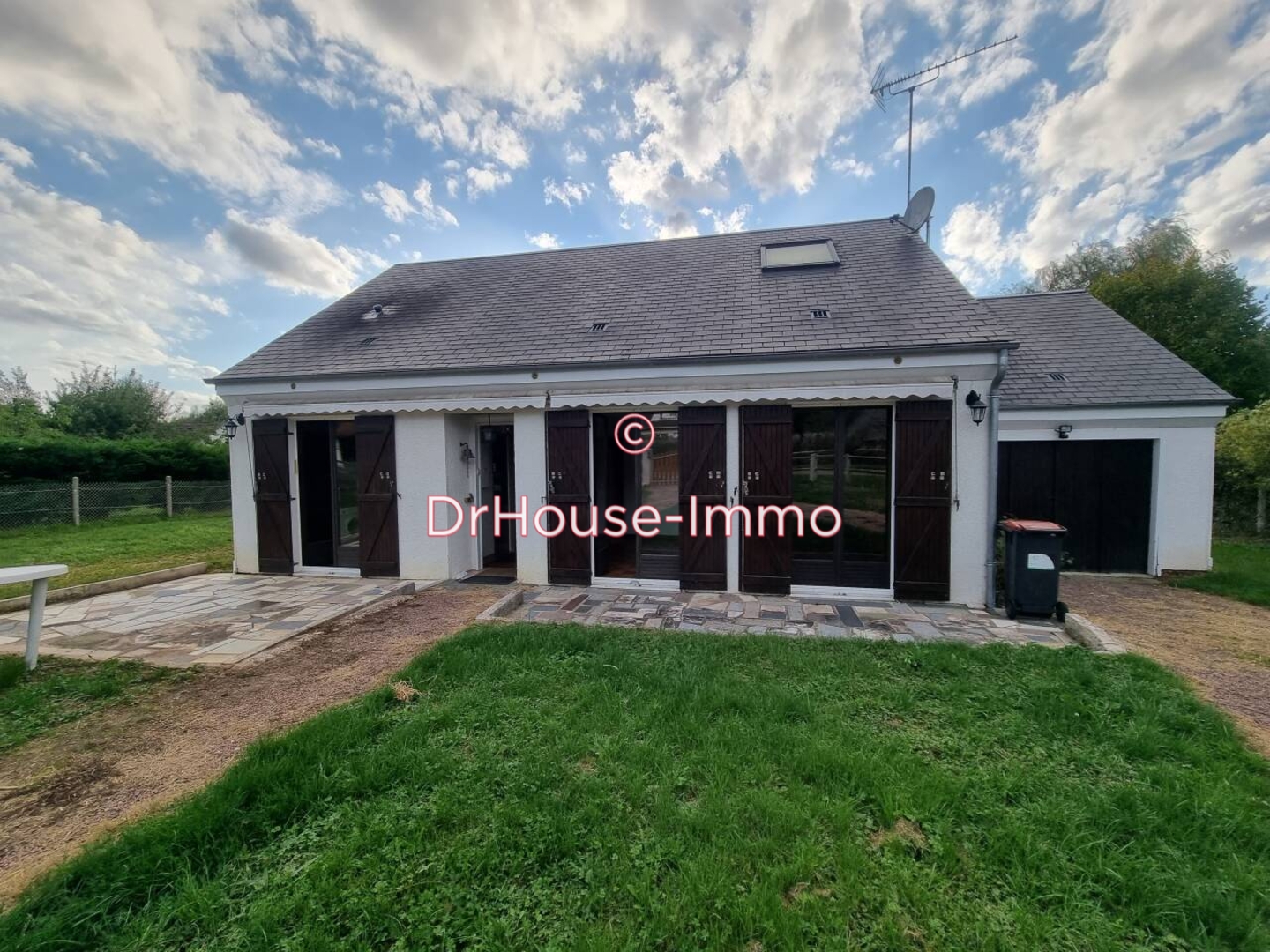 Maison 5 pièces de 106 m² - Courtenay (45320)