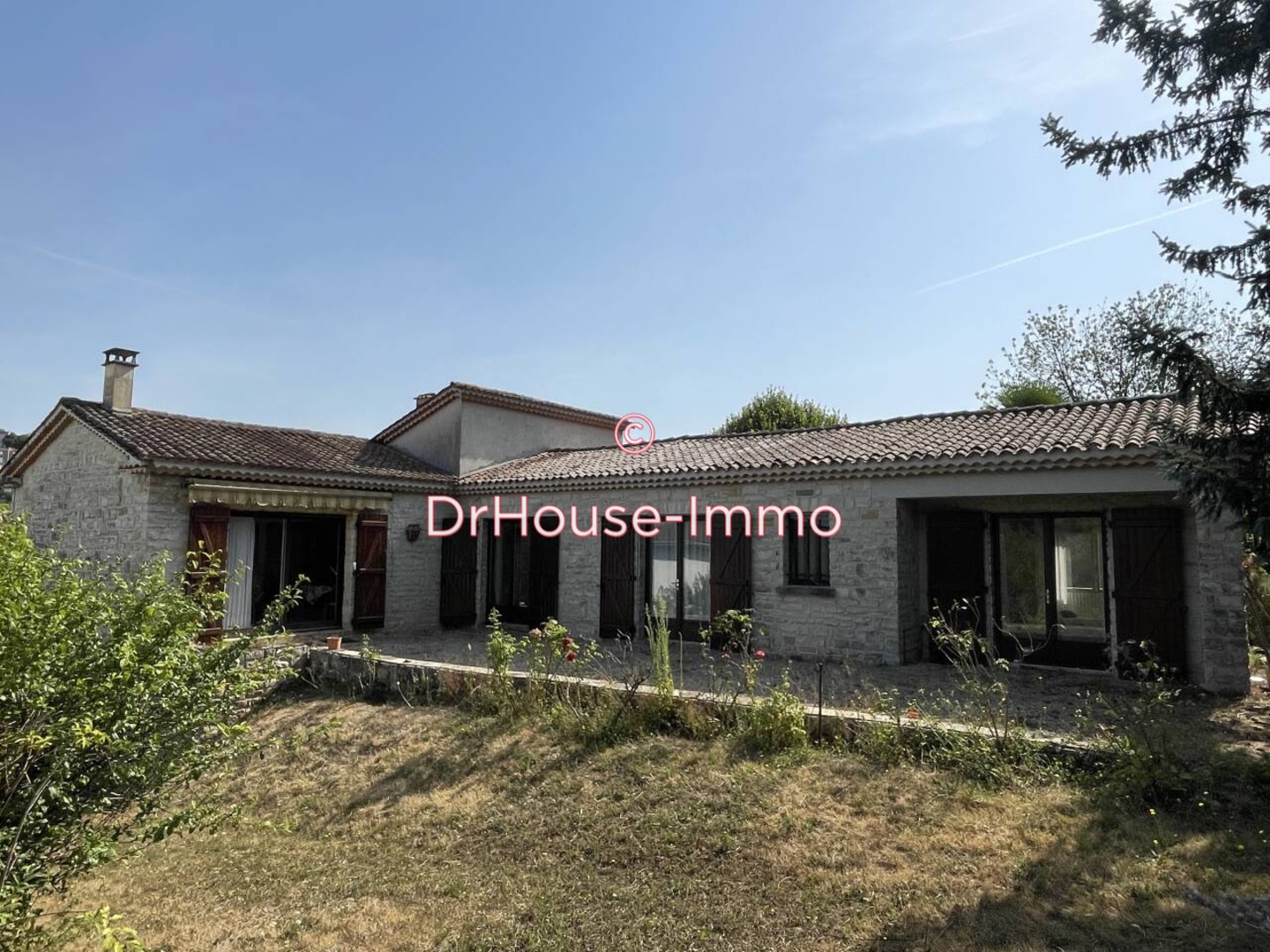 Maison 6 pièces de 162 m² - Angoulême (16000)