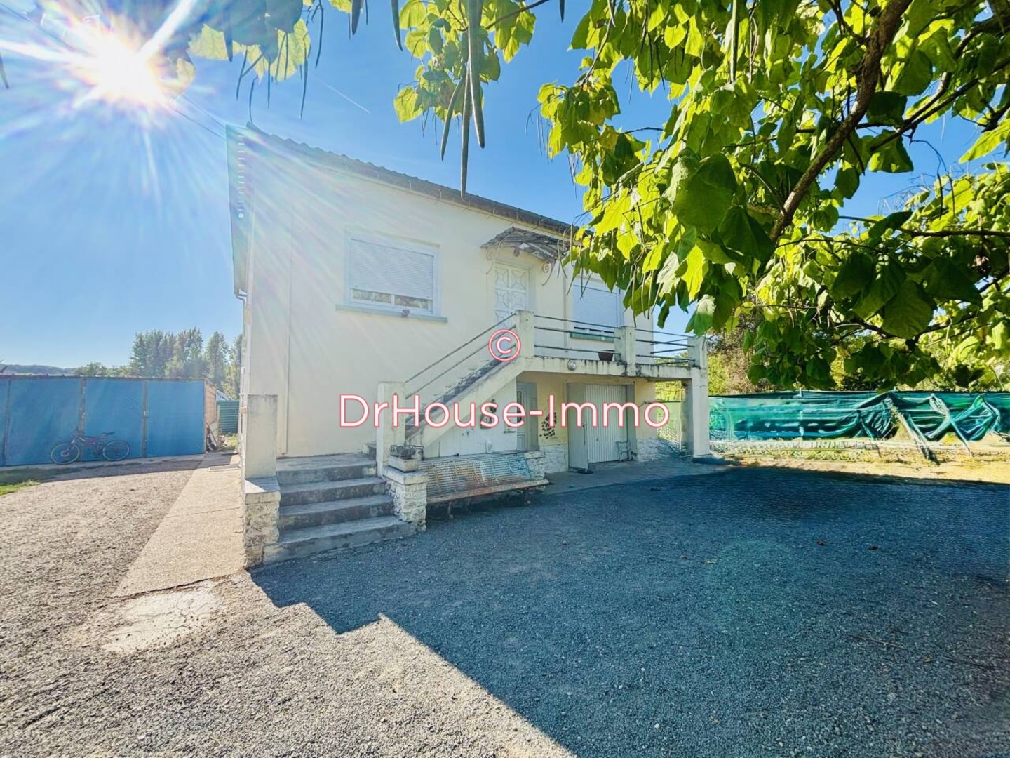 Maison 8 pièces de 147 m² - Le Fleix (24130)