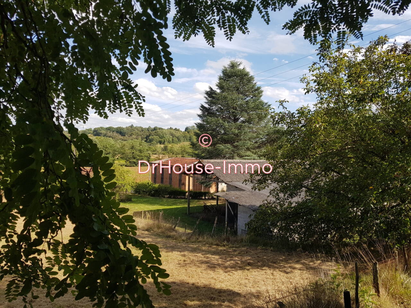 Maison 4 pièces de 111 m² - La Réole (33190)