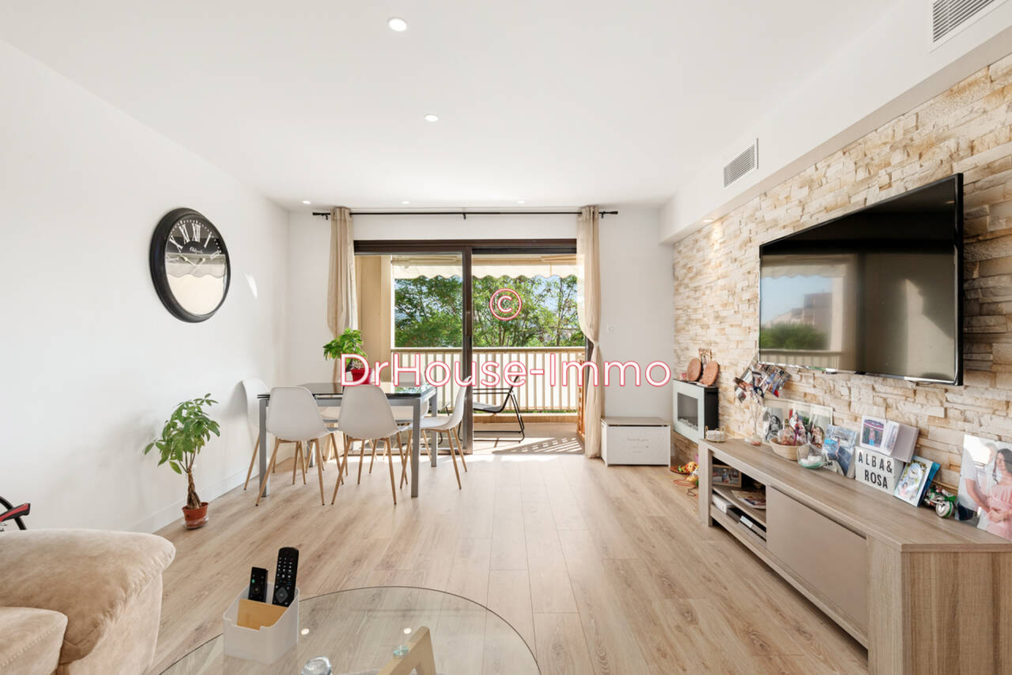 Appartement 4 pièces de 83 m² - Le Cannet (06110)