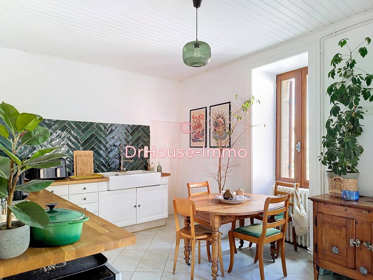 Maison 5 pièces de 174 m² - Saint-Genès-de-Blaye (33390)