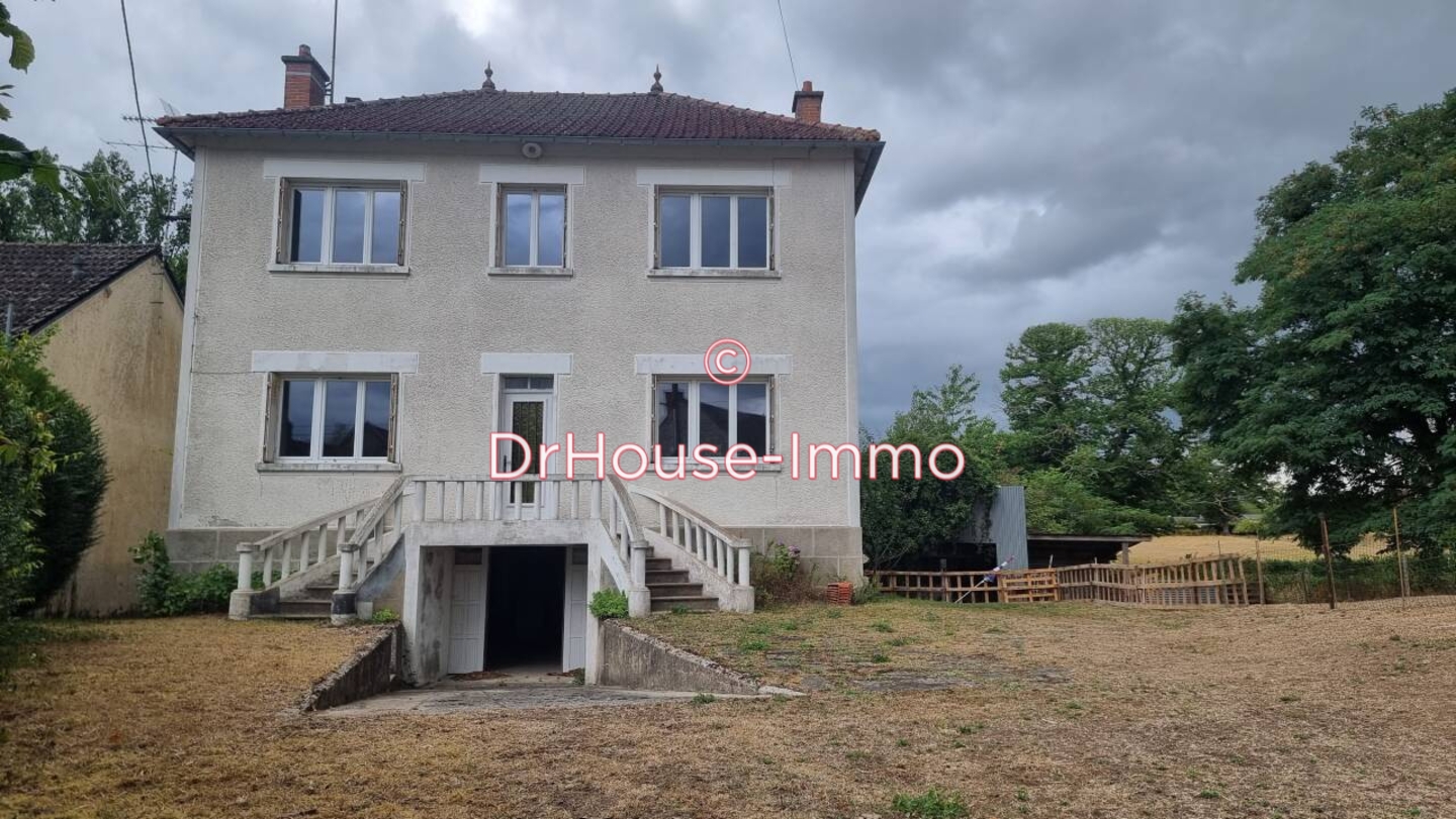 Maison 6 pièces de 150 m² - Montchevrier (36140)