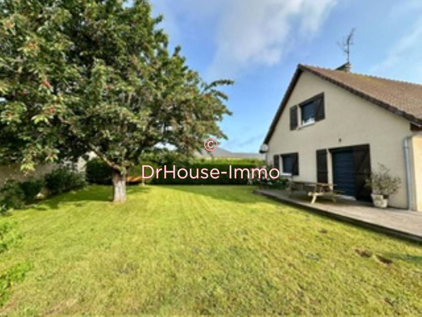 Maison 5 pièces de 122 m² - Douvres-la-Délivrande (14440)
