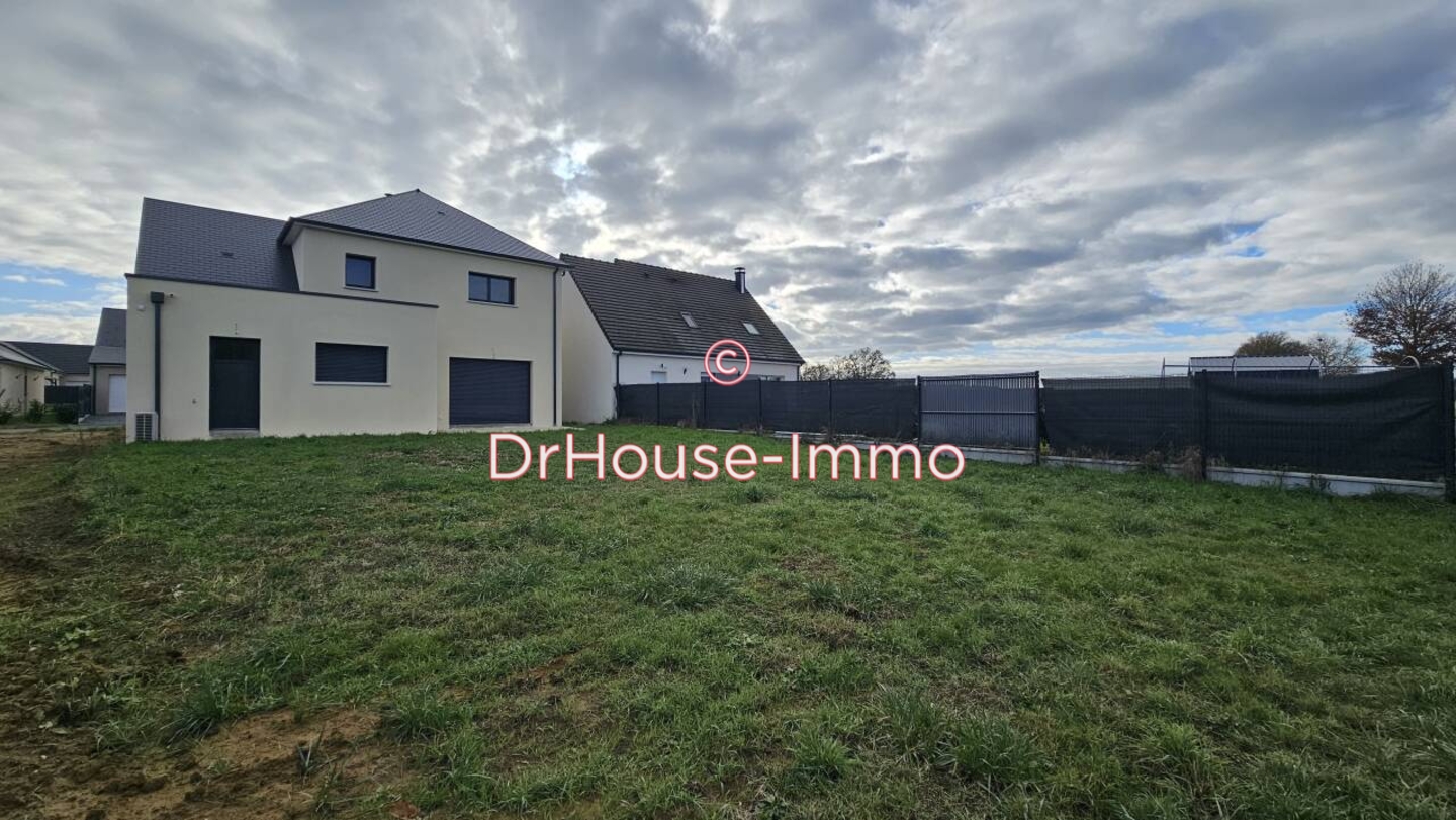 Maison 6 pièces de 127 m² - Fatines (72470)