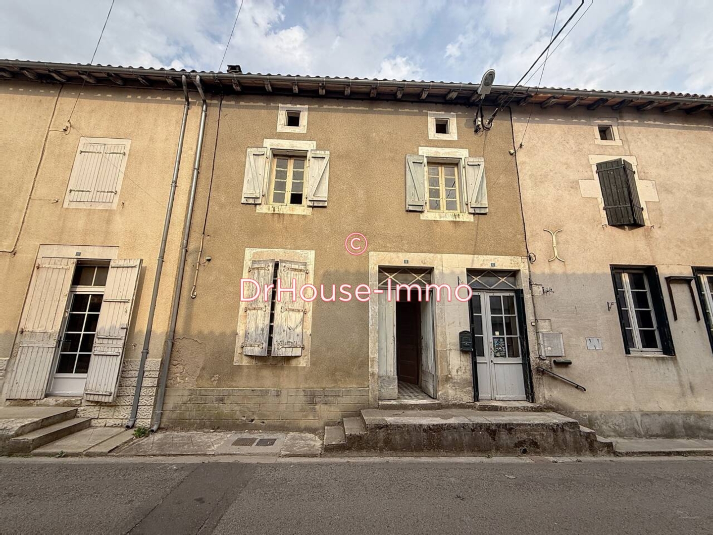 Maison 5 pièces de 110 m² - Champagne-Mouton (16350)