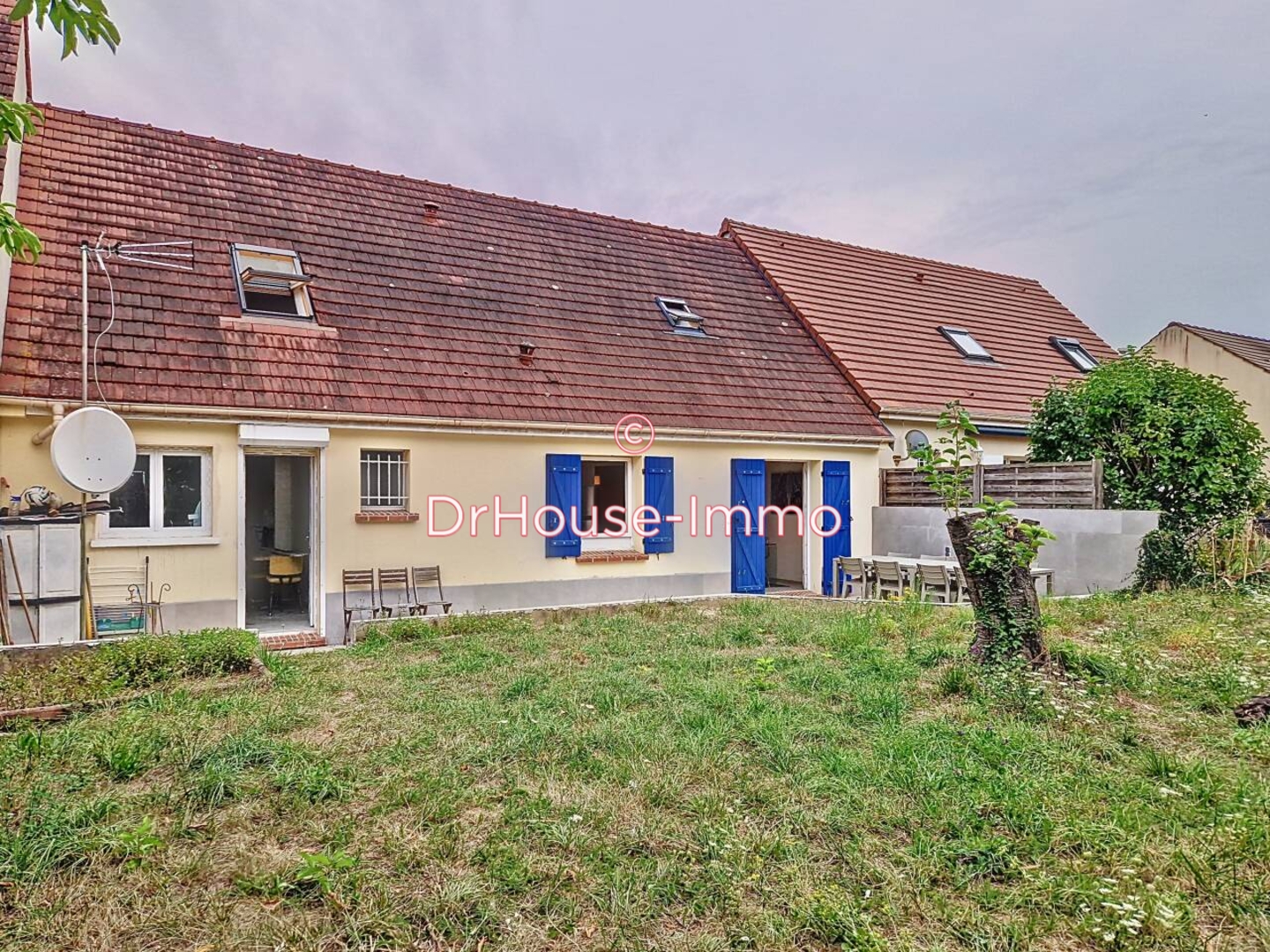 Maison 6 pièces de 120 m² - Ecquevilly (78920)