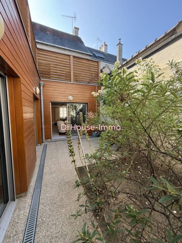 Maison 6 pièces de 140 m² - Déols (36130)