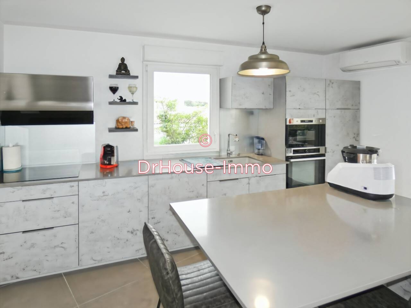 Appartement 3 pièces de 71 m² - Nîmes (30900)