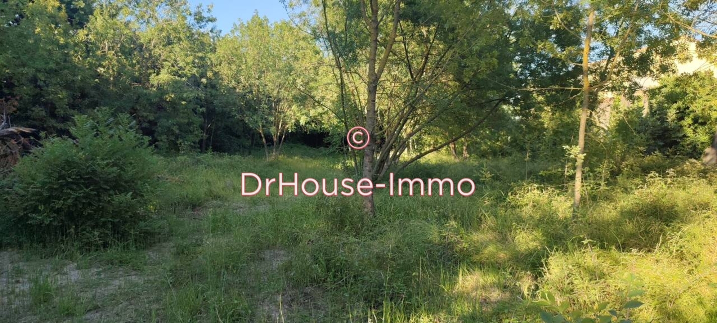 Terrain de 850 m² - Caderousse (84860)