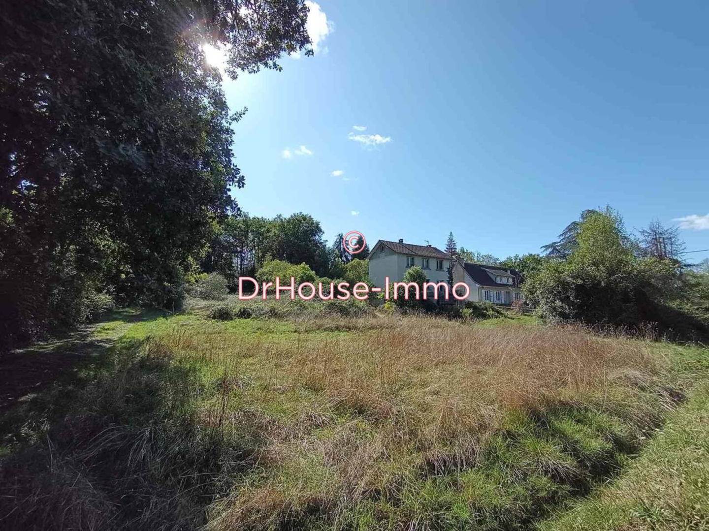 Maison 7 pièces de 100 m² - Brignac-la-Plaine (19310)