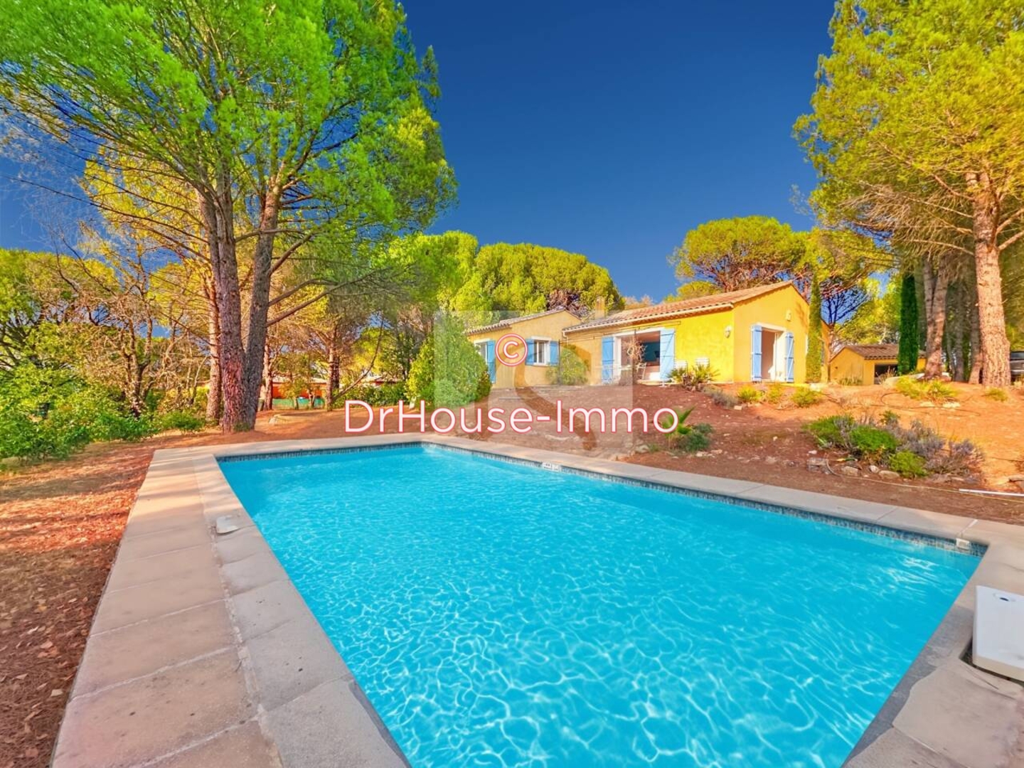 Maison 4 pièces de 100 m² - Vidauban (83550)