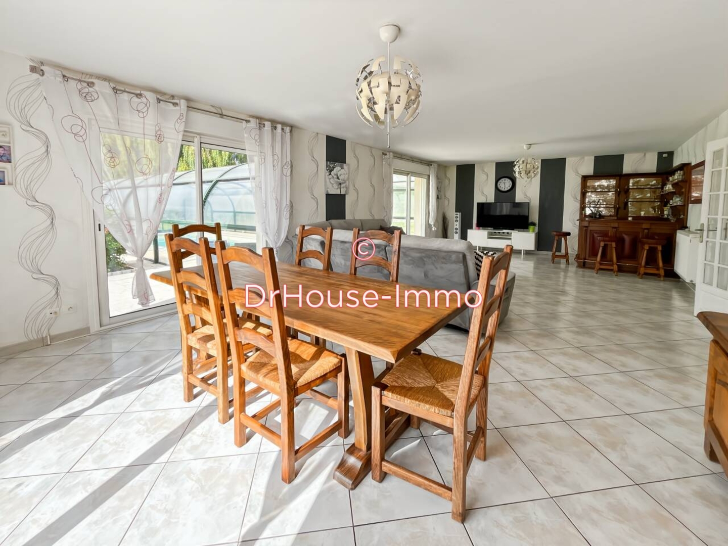 Maison 6 pièces de 168 m² - Tournay-sur-Odon (14310)