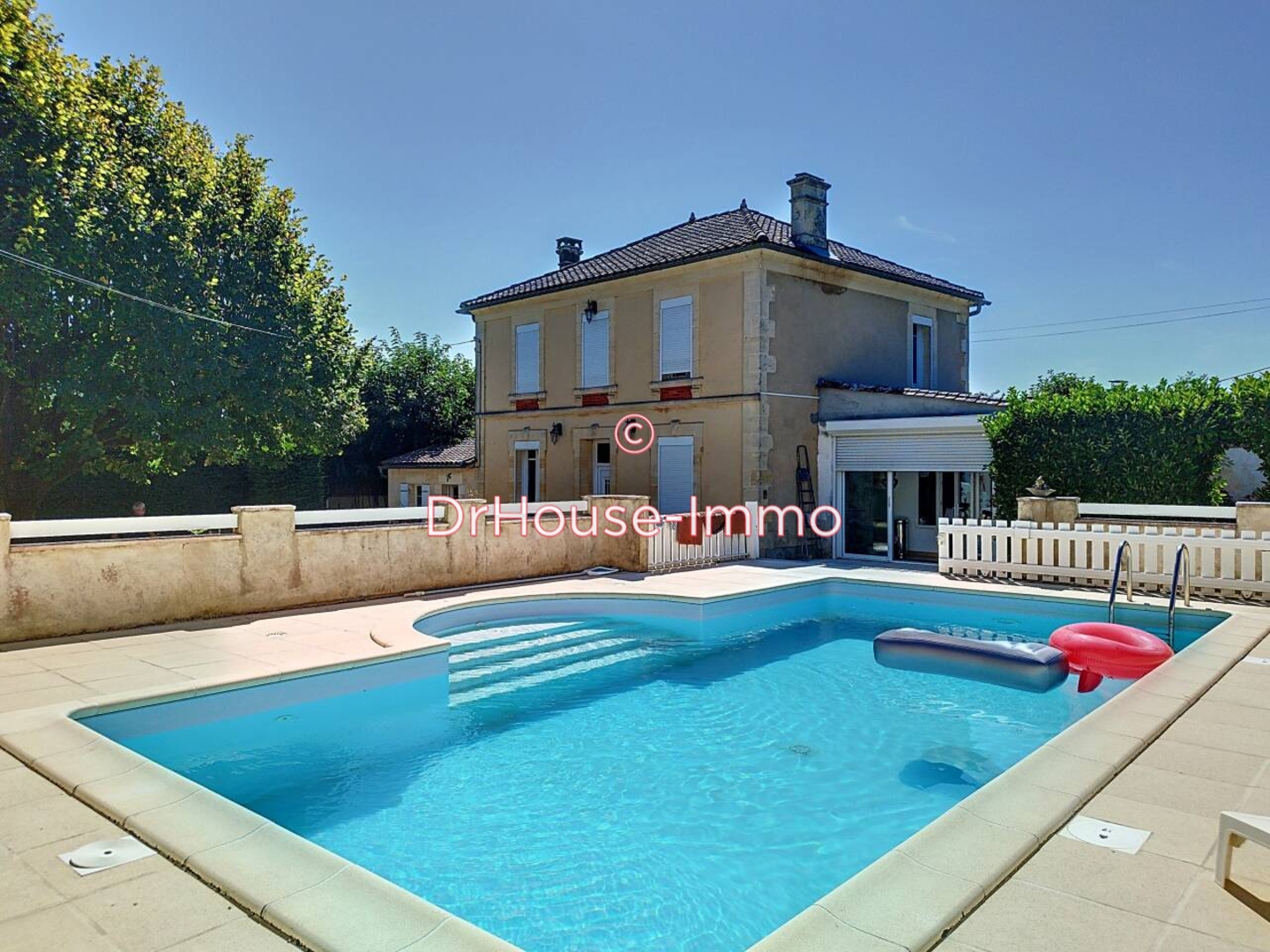 Maison 4 pièces de 129 m² - Saint-Caprais-de-Blaye (33820)