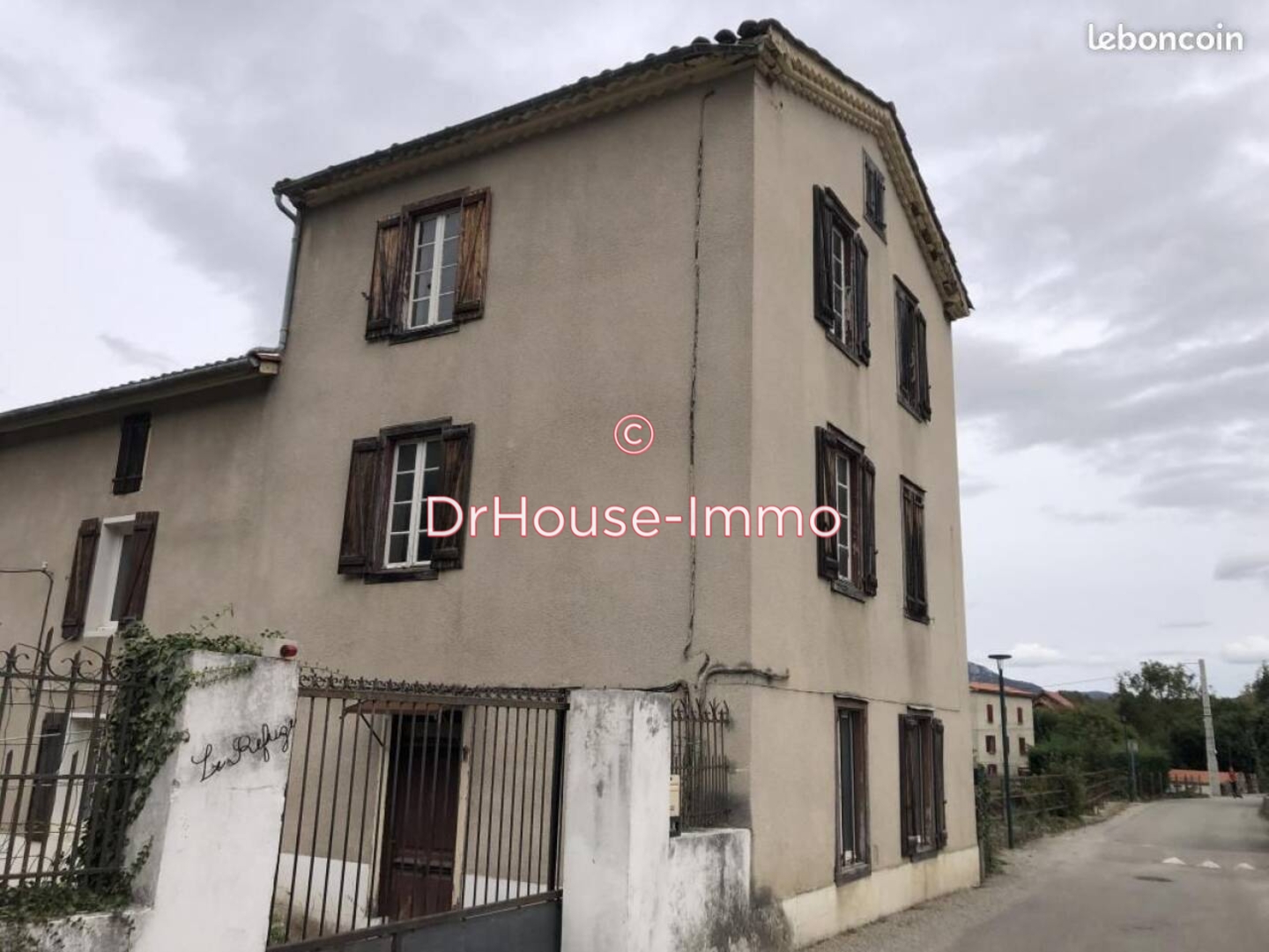 Maison 4 pièces de 120 m² - Foix (09000)