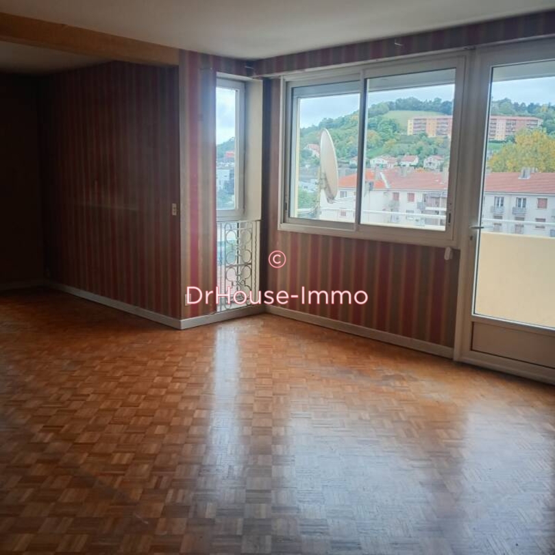 Appartement 5 pièces de 90 m² - Le Puy-en-Velay (43000)