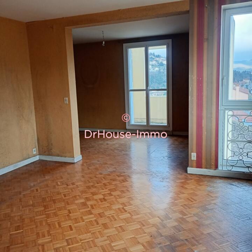Appartement 5 pièces de 90 m² - Le Puy-en-Velay (43000)