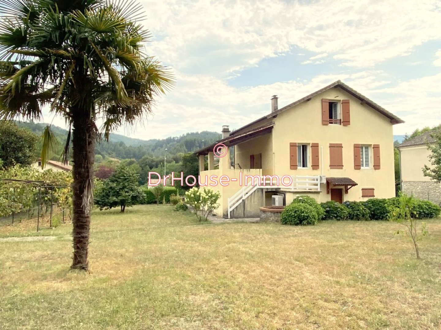 Maison 5 pièces de 130 m² - Prades (07380)