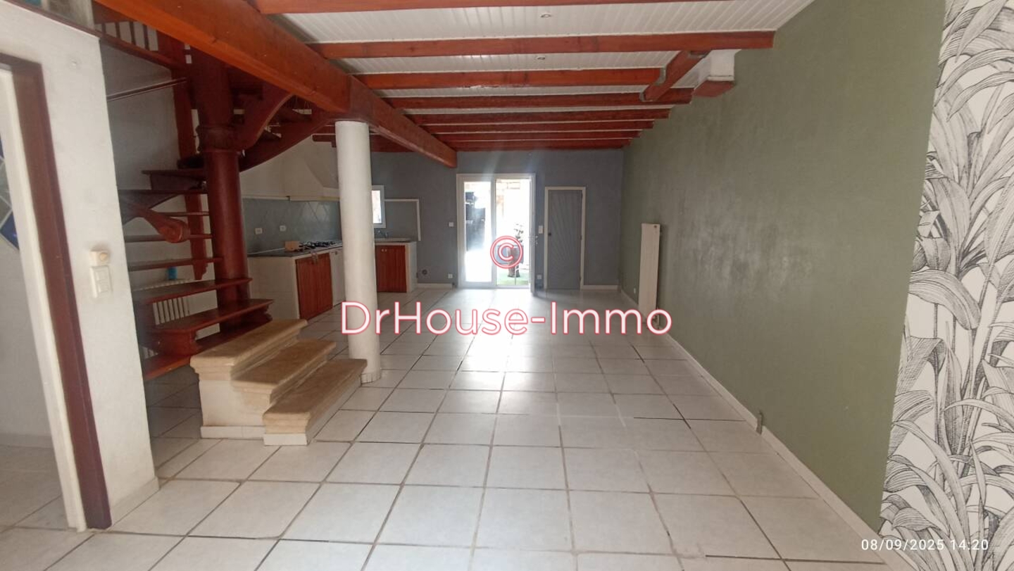 Maison 5 pièces de 98 m² - Aigues-Mortes (30220)