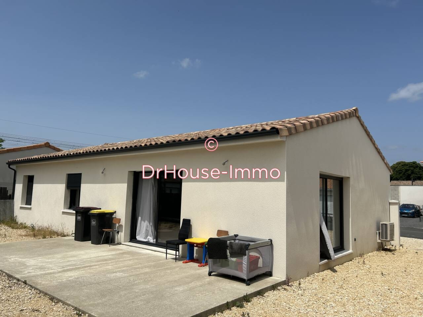 Maison 5 pièces de 100 m² - La Couronne (16400)