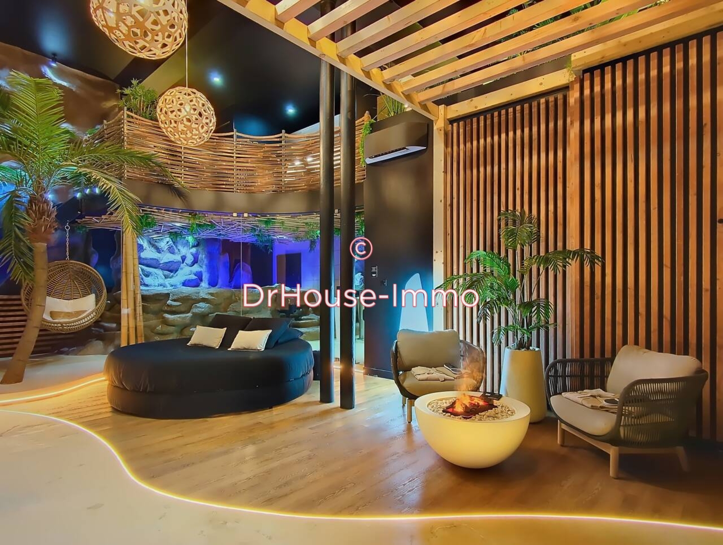 Commerce 3 pièces de 140 m² - Bordeaux (33000)