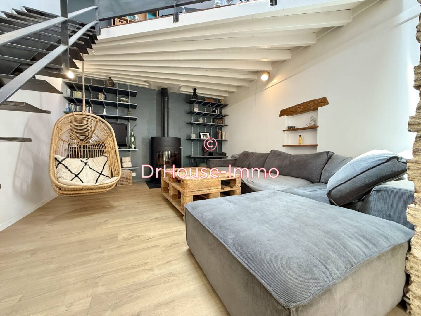 Maison 4 pièces de 165 m² - Saint-Estève (66240)